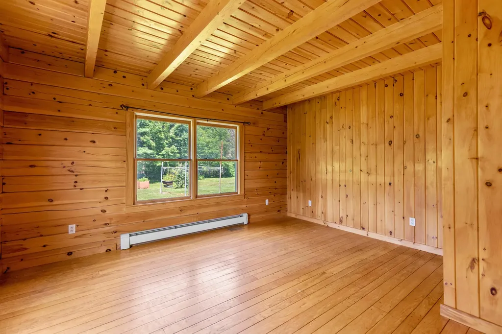 511 Birch Point Road Wiscasset ME 04578