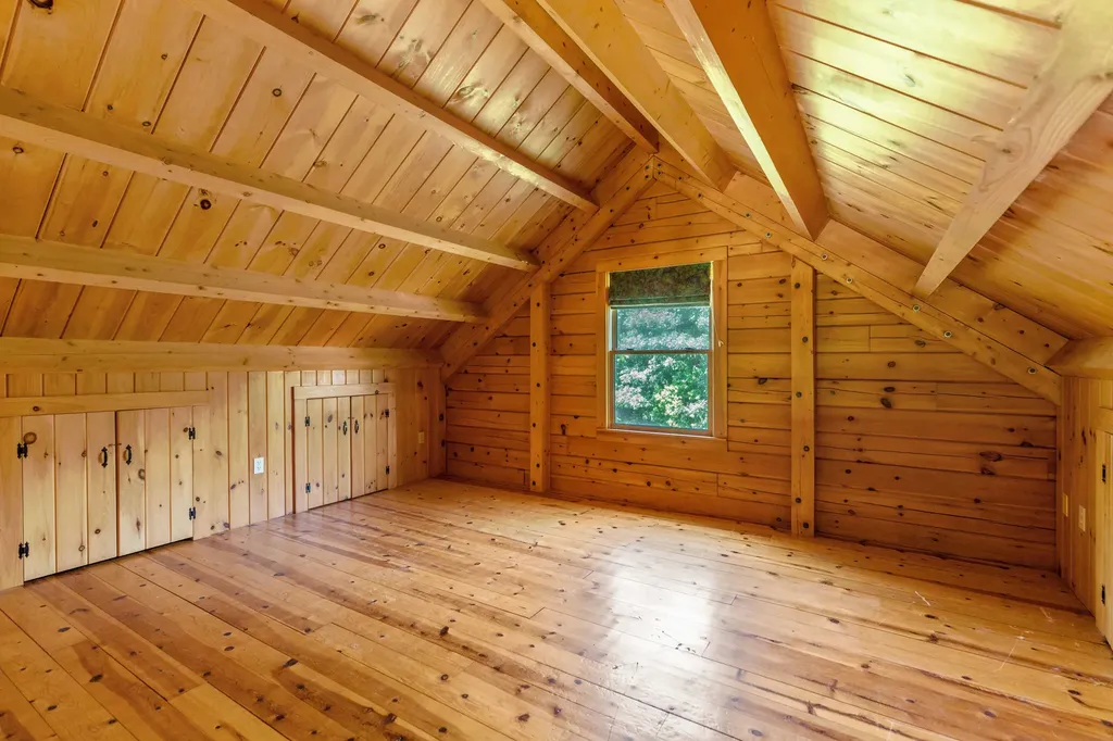 511 Birch Point Road Wiscasset ME 04578