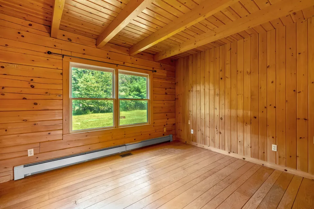 511 Birch Point Road Wiscasset ME 04578