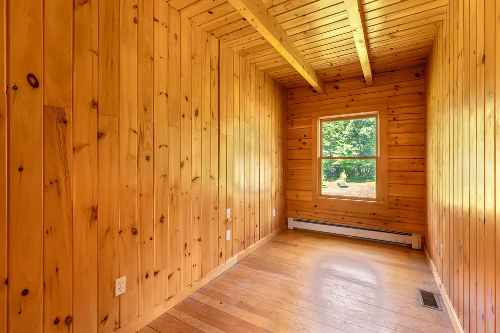 511 Birch Point Road Wiscasset ME 04578
