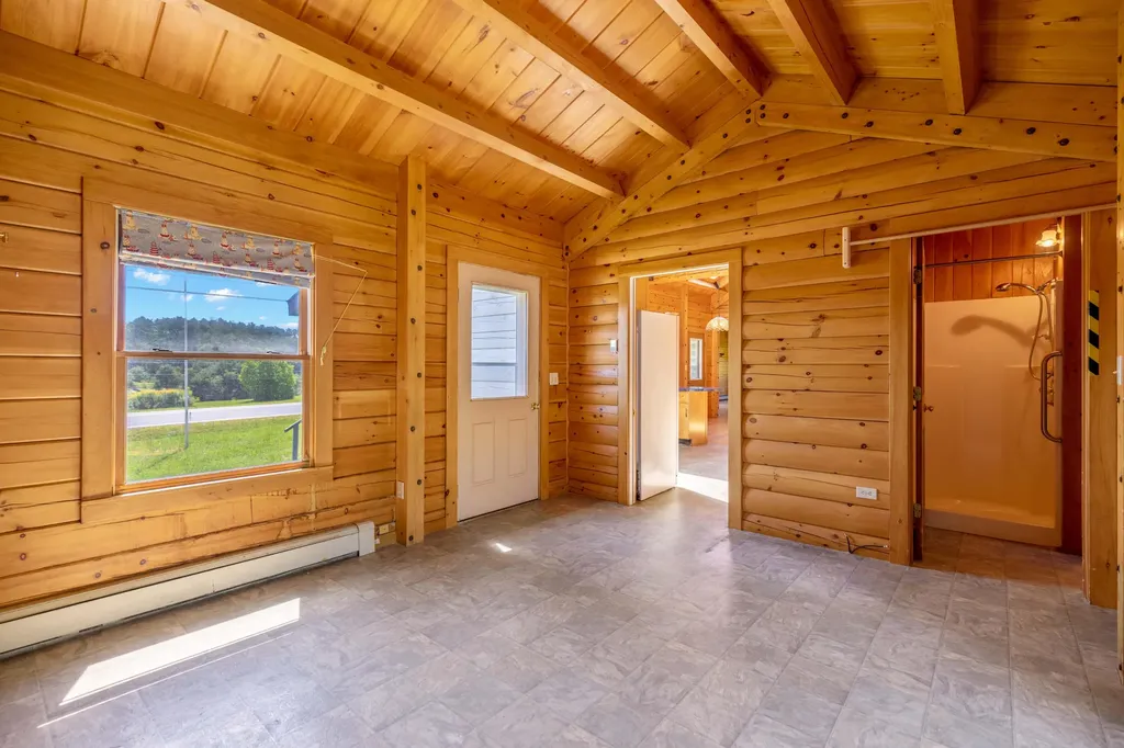 511 Birch Point Road Wiscasset ME 04578
