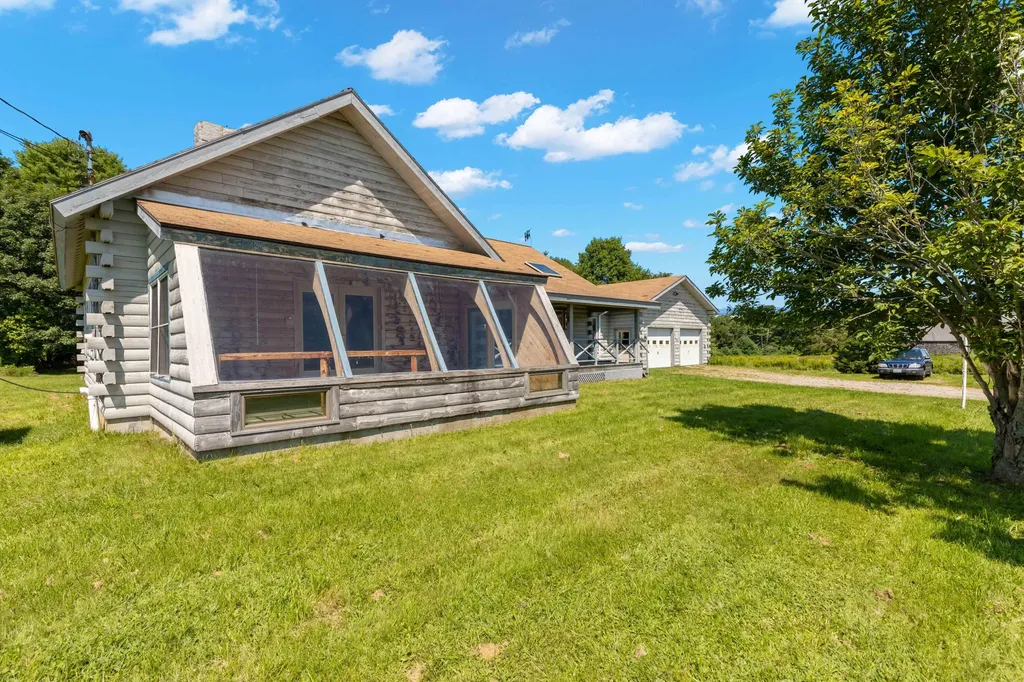 511 Birch Point Road Wiscasset ME 04578
