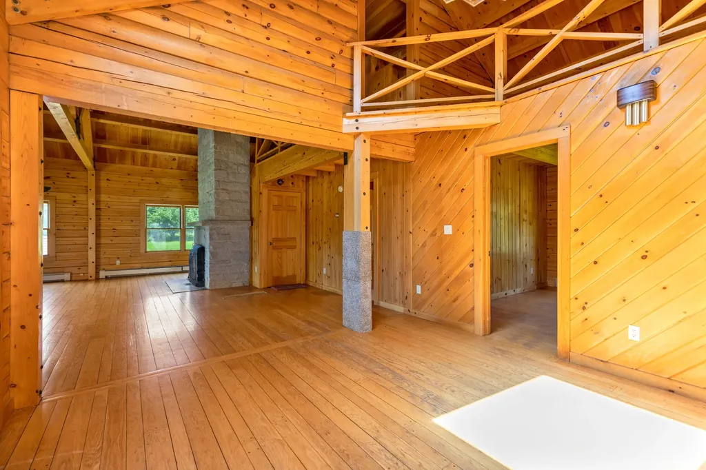 511 Birch Point Road Wiscasset ME 04578
