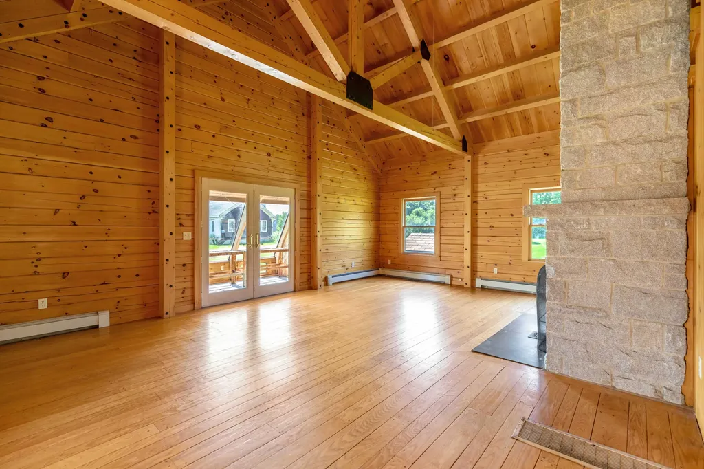 511 Birch Point Road Wiscasset ME 04578