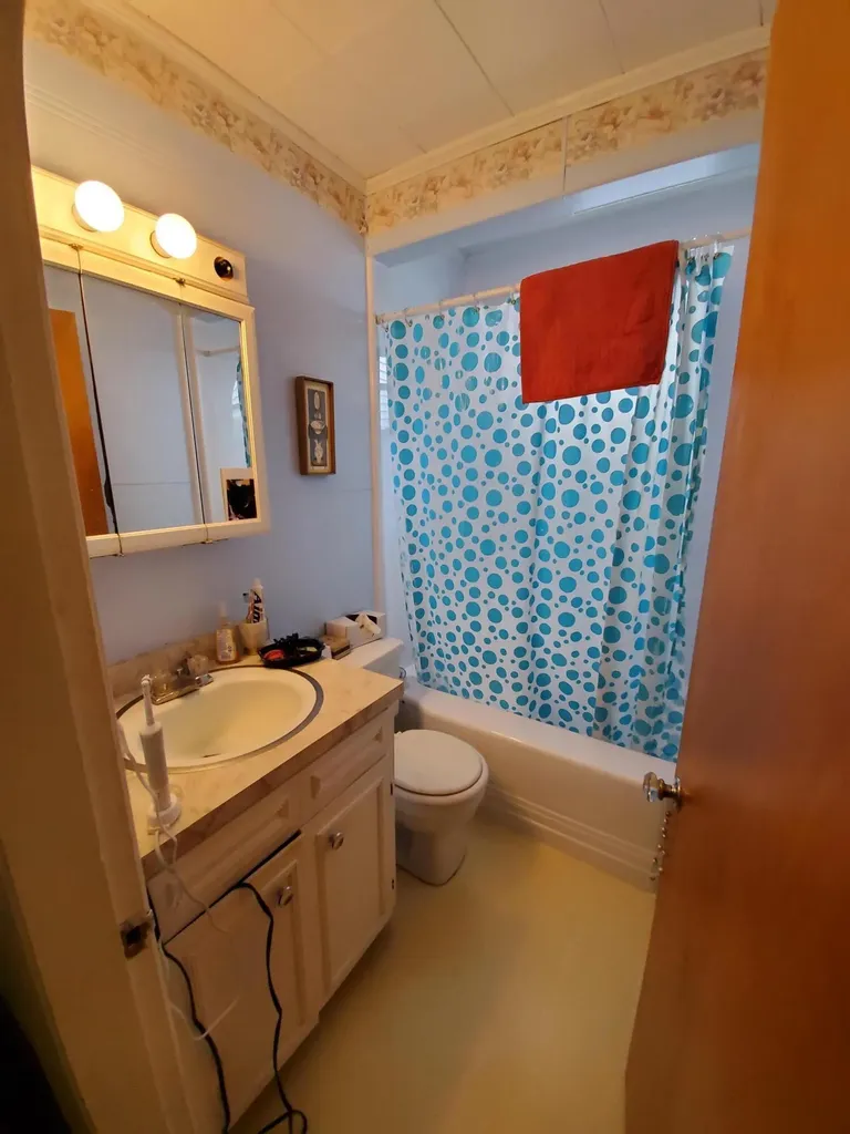 64 Central Avenue Lewiston ME 04240
