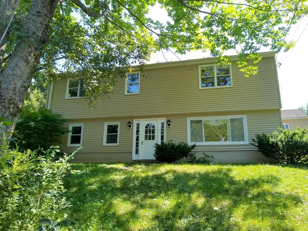 82 Long Hill Road Gray ME 04039