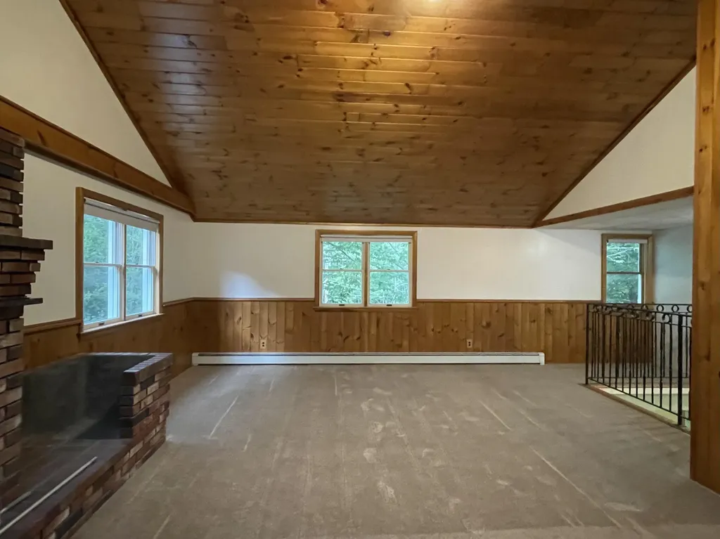 82 Long Hill Road Gray ME 04039