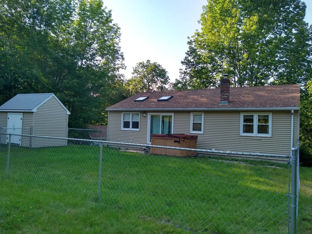82 Long Hill Road Gray ME 04039