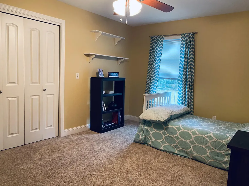 233 Partridge Lane Hermon ME 04401
