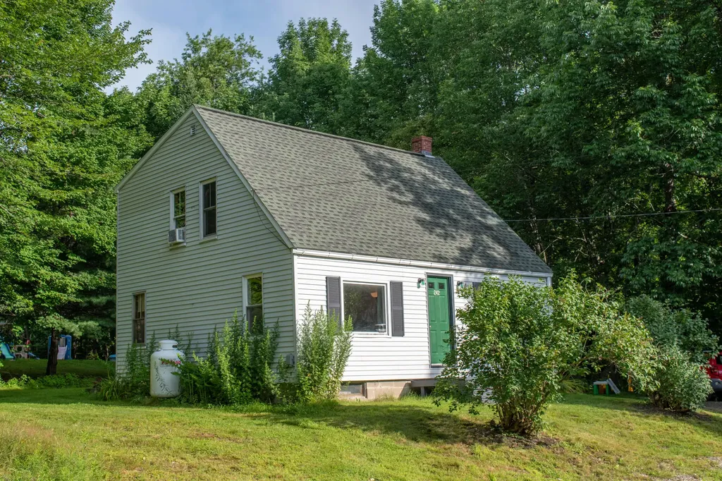 242 Route 41 Winthrop ME 04364