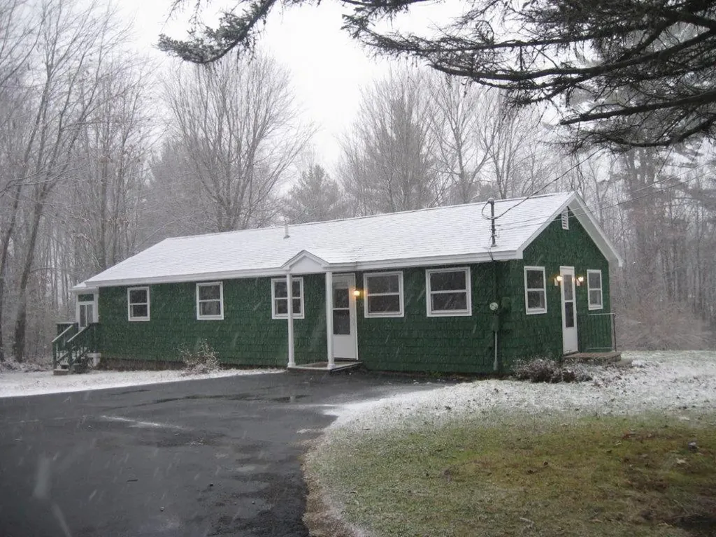 50 Back Road Alfred ME 04002