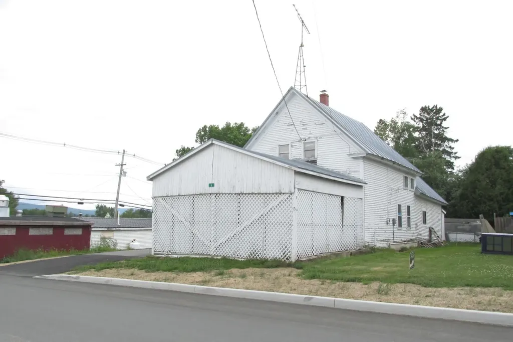 6 Allen Street Rangeley ME 04970
