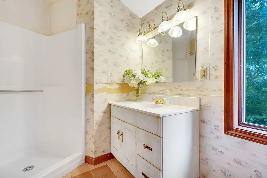 48 W Kidder Street Portland ME 04103