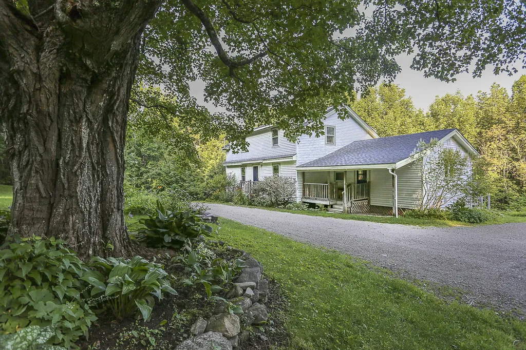 688 Beech Hill Road Northport ME 04849