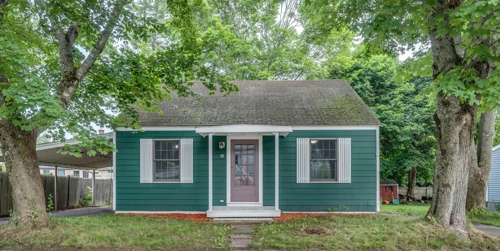10 Cromwell Street Kittery ME 03904