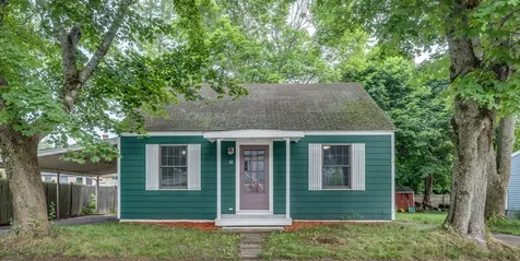 10 Cromwell Street Kittery ME 03904