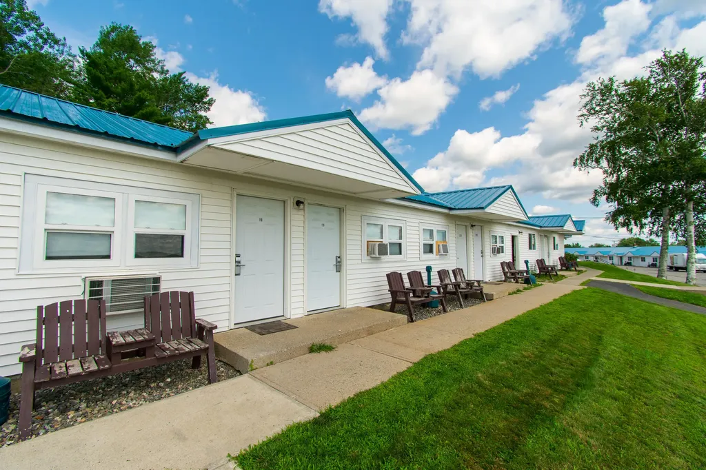17 Thorsen Road Hancock ME 04640