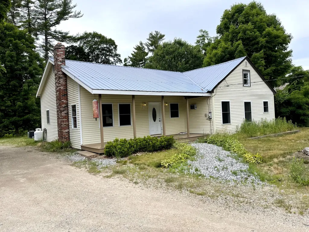 682 Meadow Road Casco ME 04015