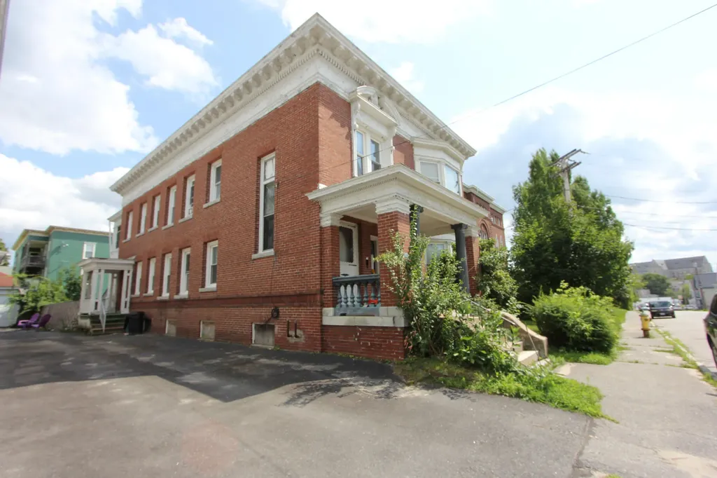 43-45 Wood Street Lewiston ME 04240