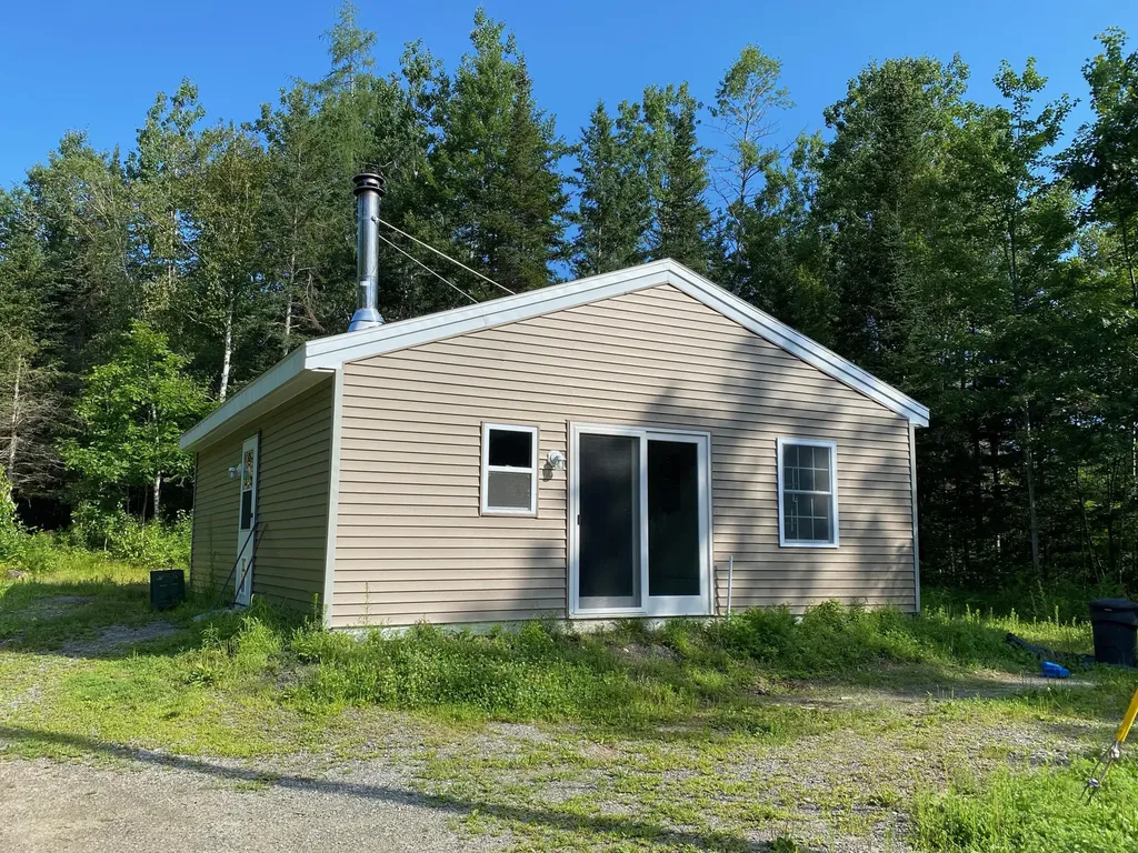 2122 Union Road Waldoboro ME 04572