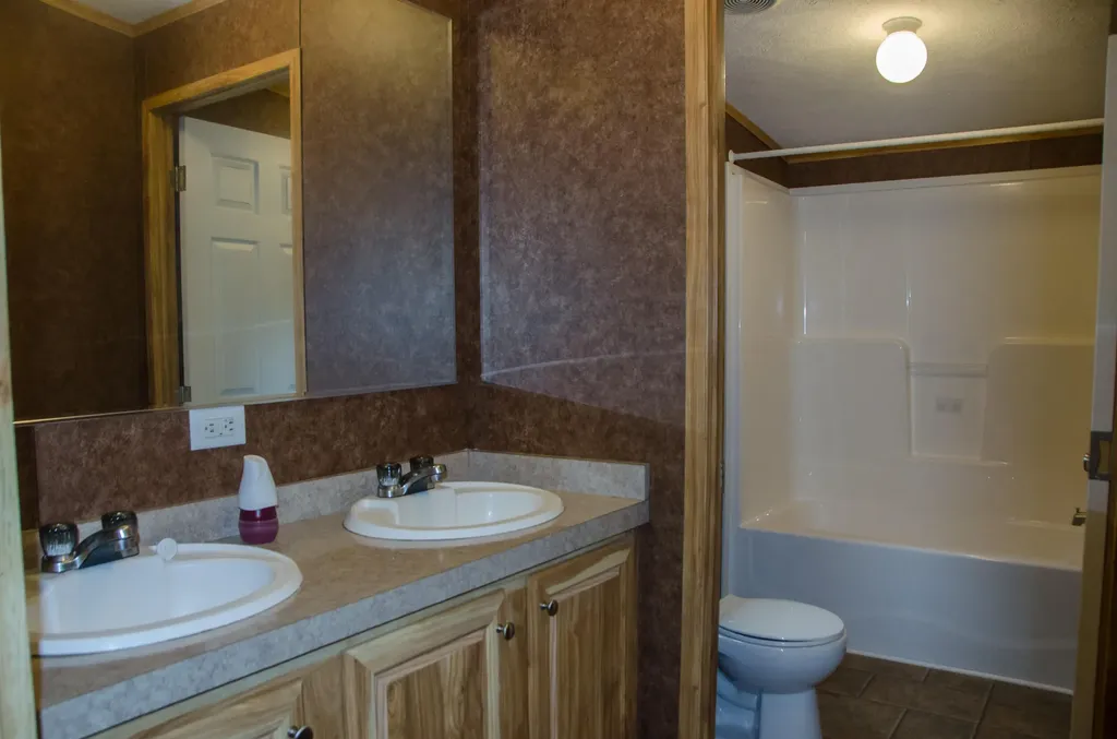 14 Saints Way Windsor ME 04363