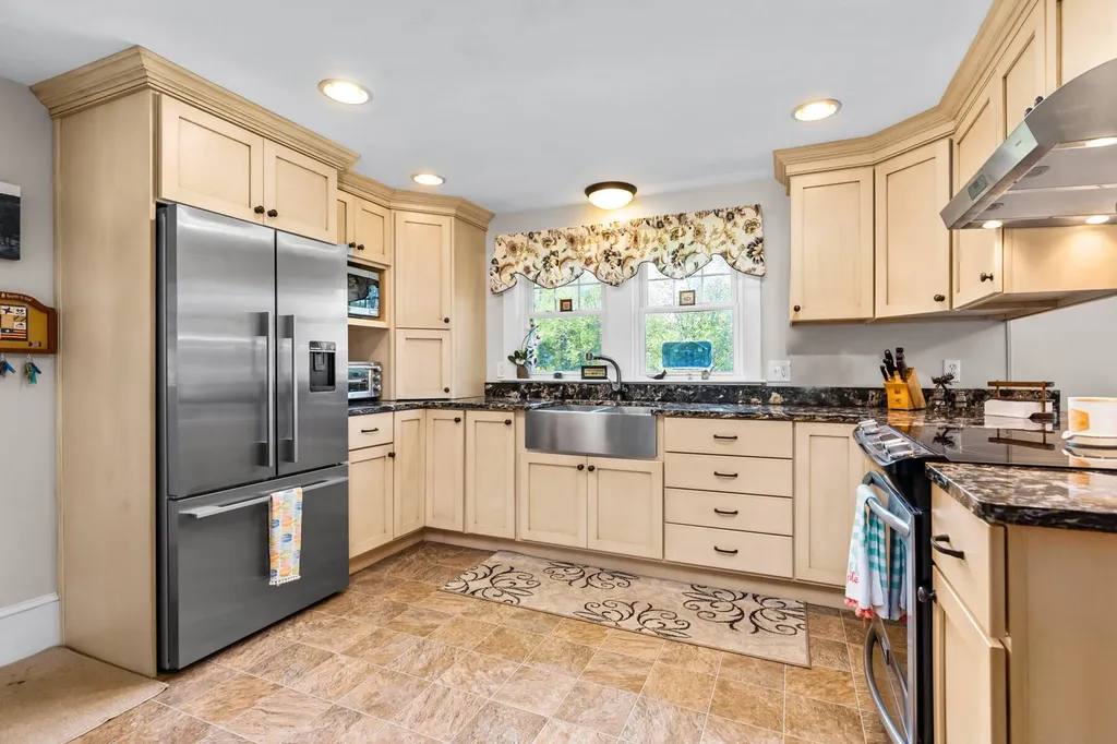 107 Goose Rocks Road Kennebunkport ME 04046
