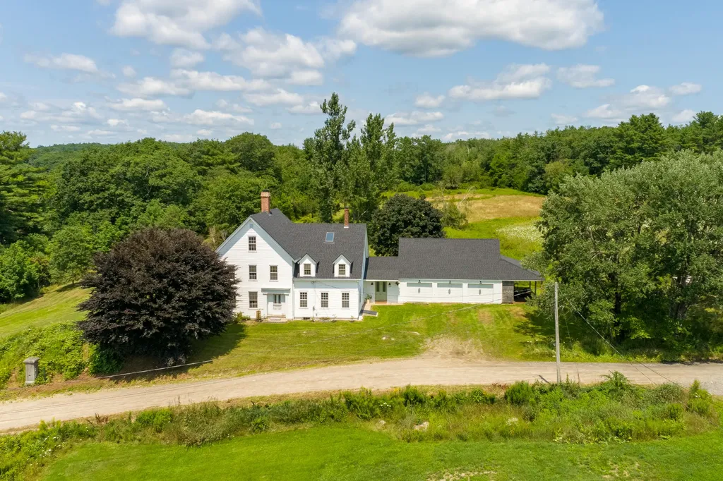 209 Hassan Avenue Newcastle ME 04553