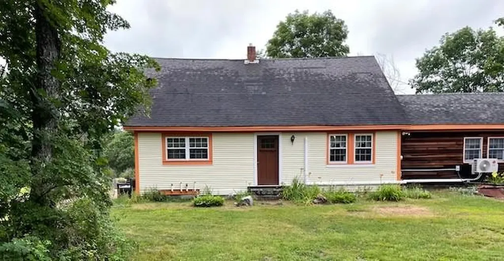 32 N Road Porter ME 04068