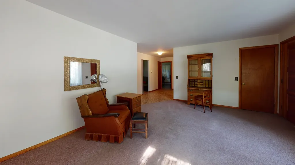 17 Brooks Avenue Lewiston ME 04240