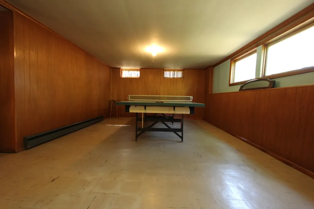 17 Brooks Avenue Lewiston ME 04240