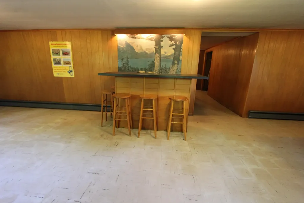 17 Brooks Avenue Lewiston ME 04240