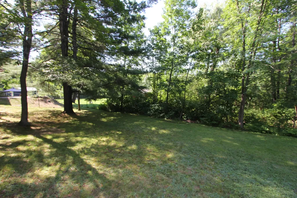 17 Brooks Avenue Lewiston ME 04240