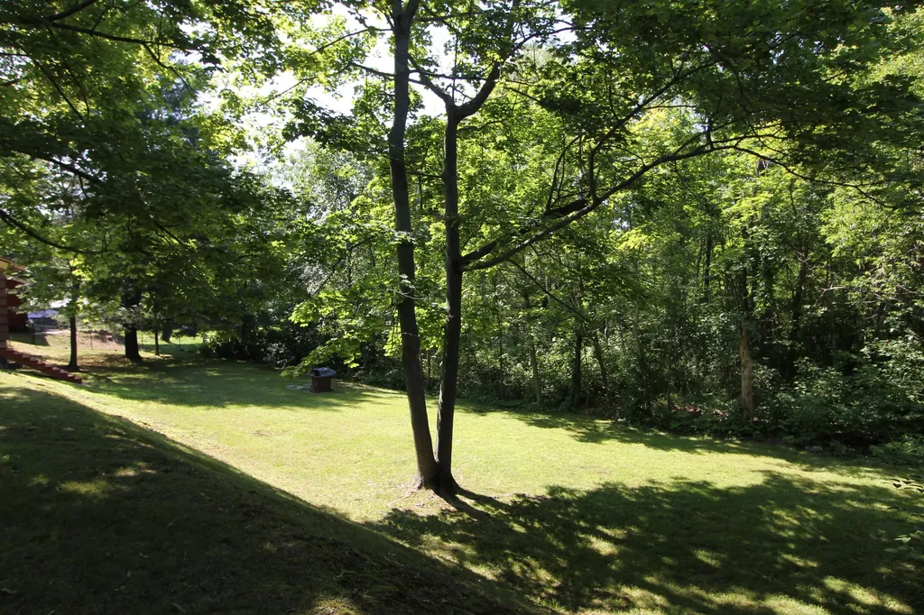 17 Brooks Avenue Lewiston ME 04240
