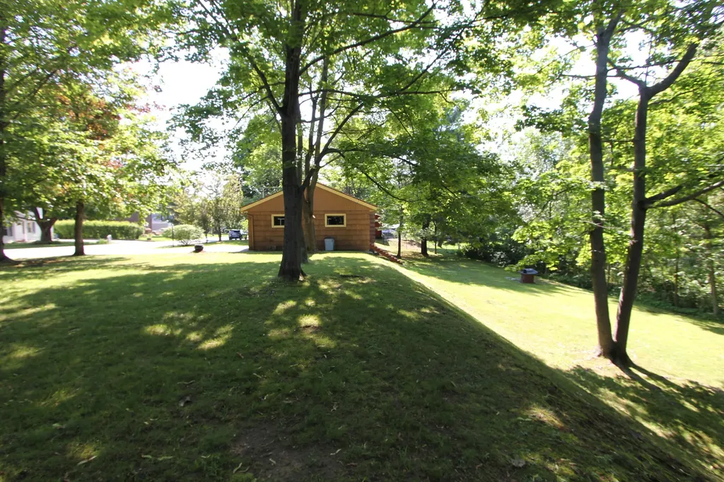 17 Brooks Avenue Lewiston ME 04240