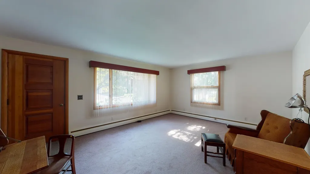 17 Brooks Avenue Lewiston ME 04240