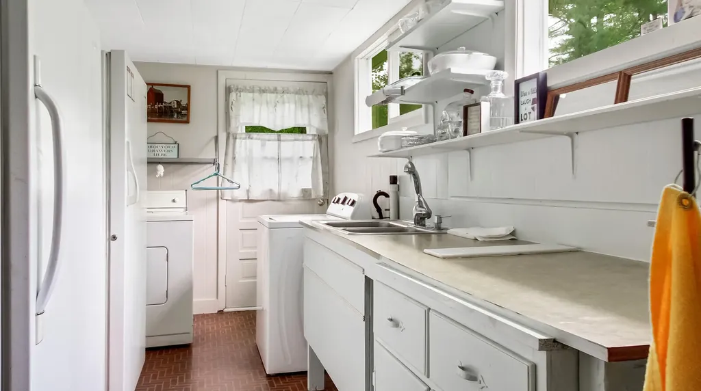 184 South Road Winthrop ME 04364