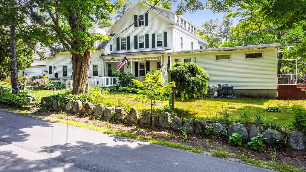 184 South Road Winthrop ME 04364