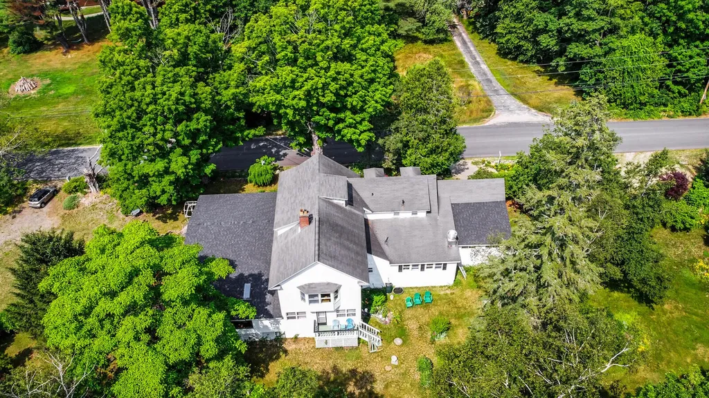 184 South Road Winthrop ME 04364