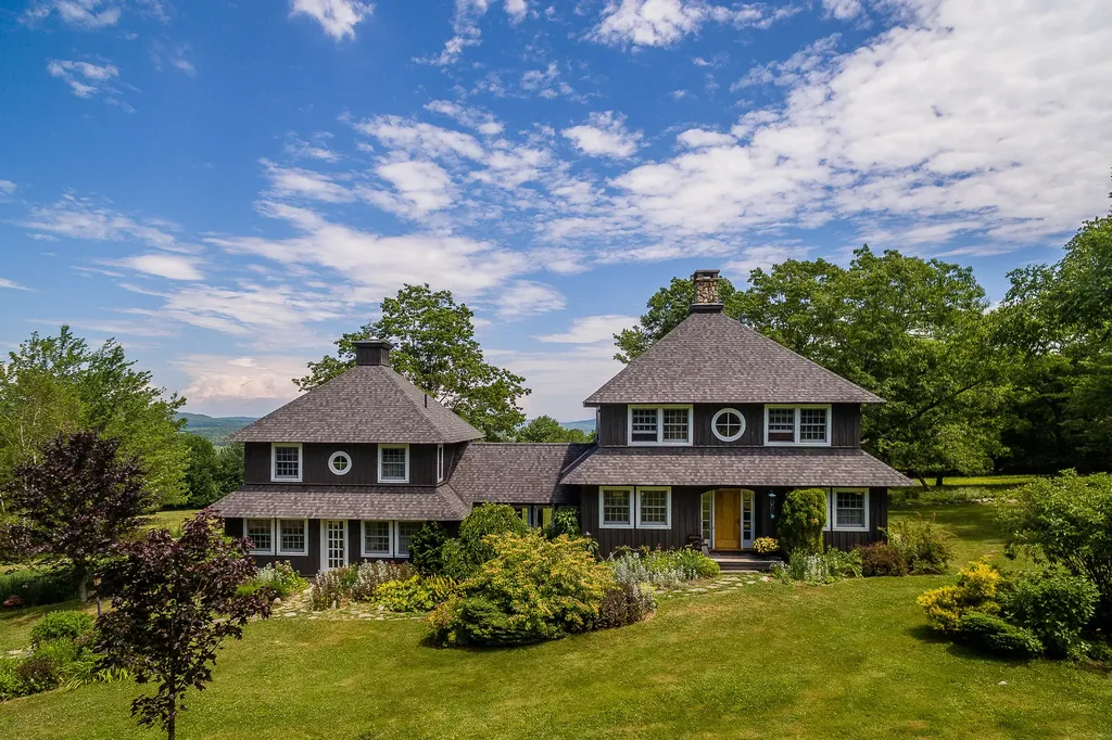 82 Bull Hill Road Hope ME 04847