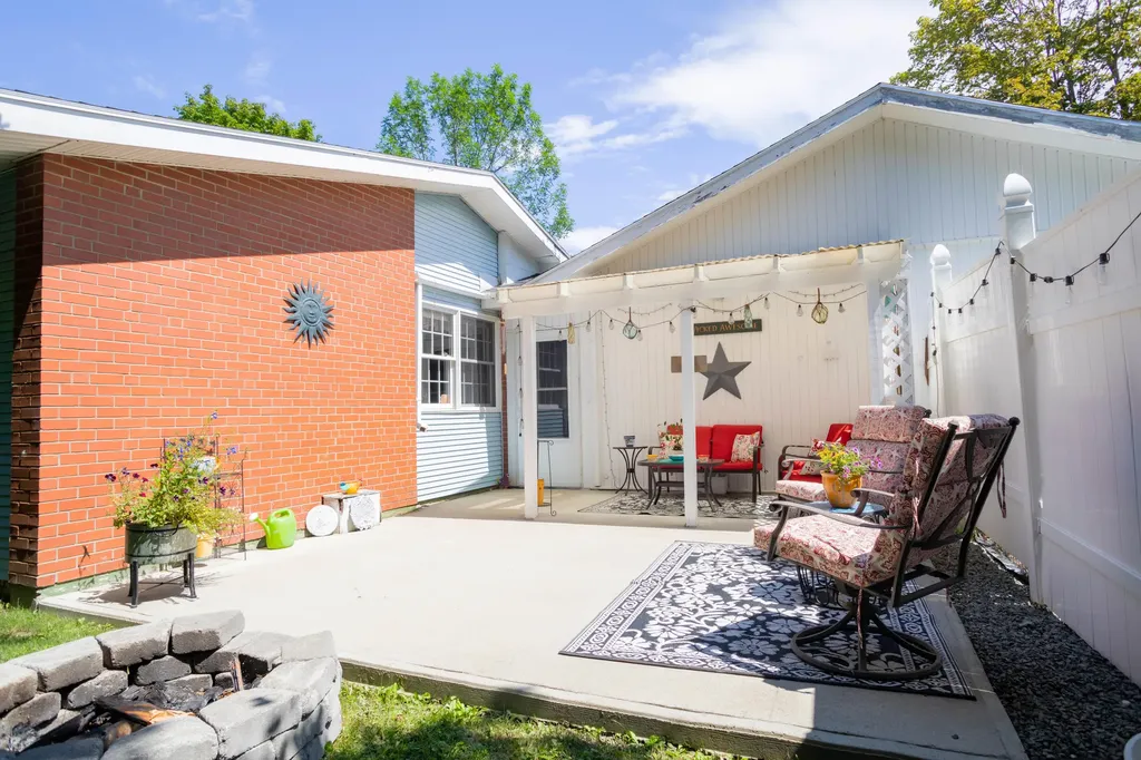 165 Randolph Drive Bangor ME 04401