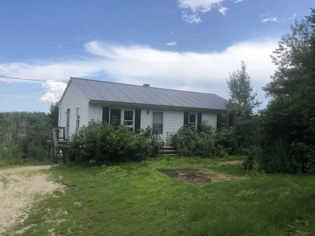 54 Files Road Gorham ME 04038
