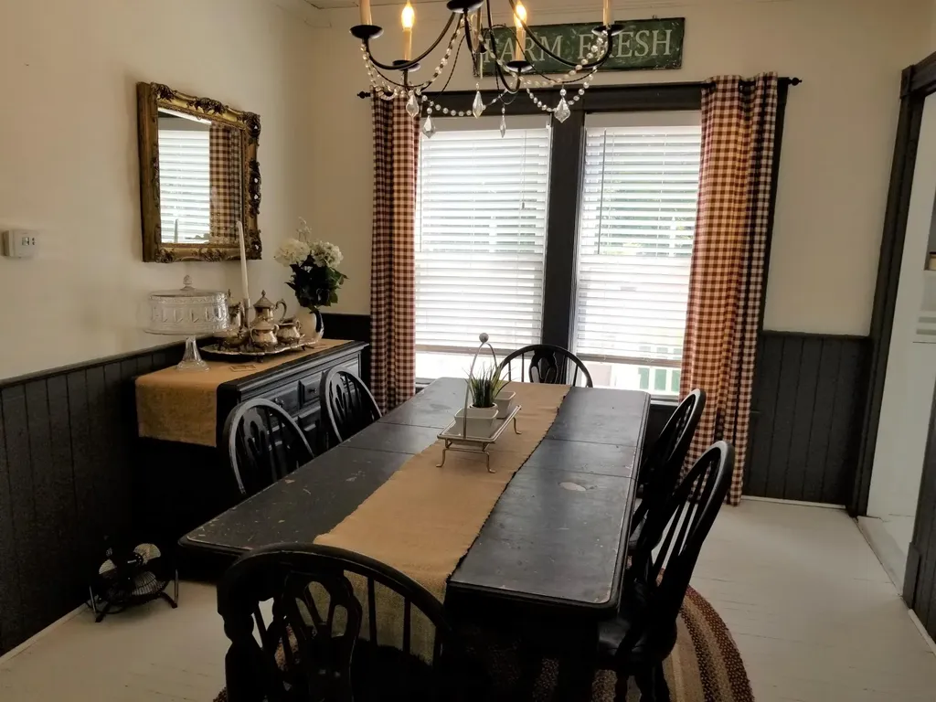 343 Paris Road Hebron ME 04238