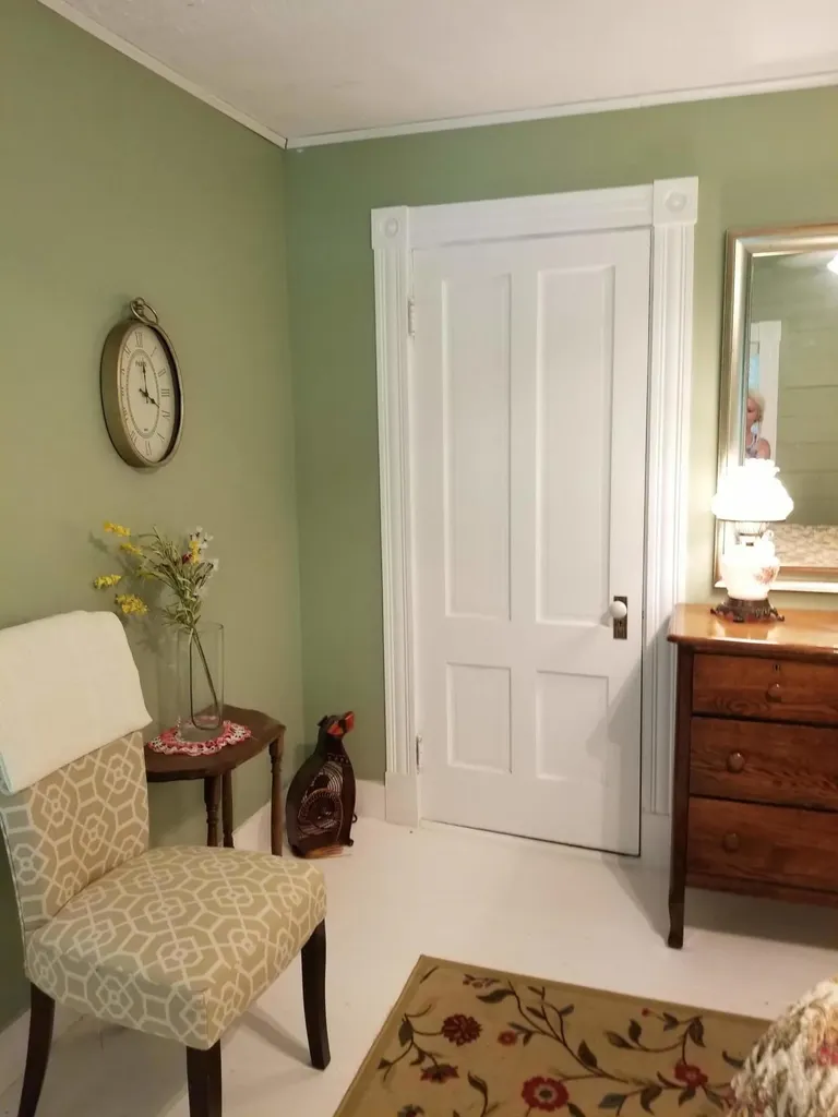 343 Paris Road Hebron ME 04238