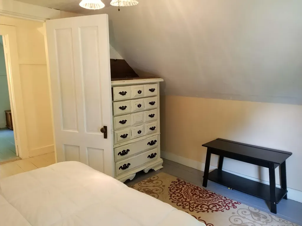 343 Paris Road Hebron ME 04238