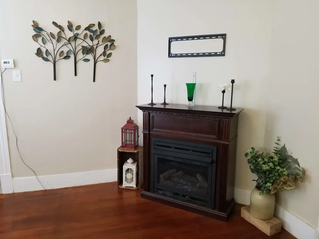 343 Paris Road Hebron ME 04238