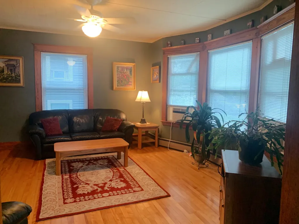 168 Davis Avenue Auburn ME 04210