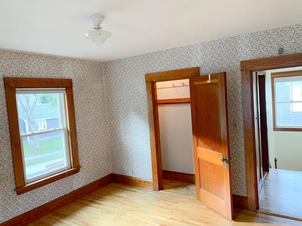 168 Davis Avenue Auburn ME 04210