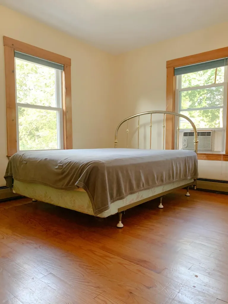 168 Davis Avenue Auburn ME 04210