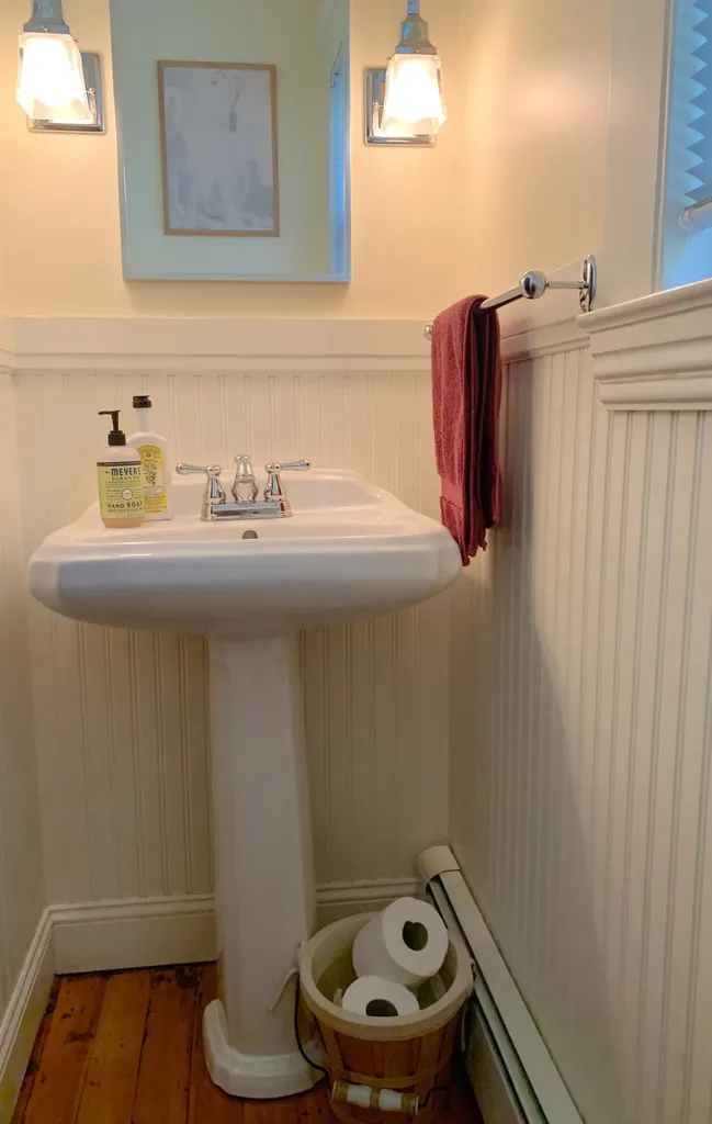 168 Davis Avenue Auburn ME 04210