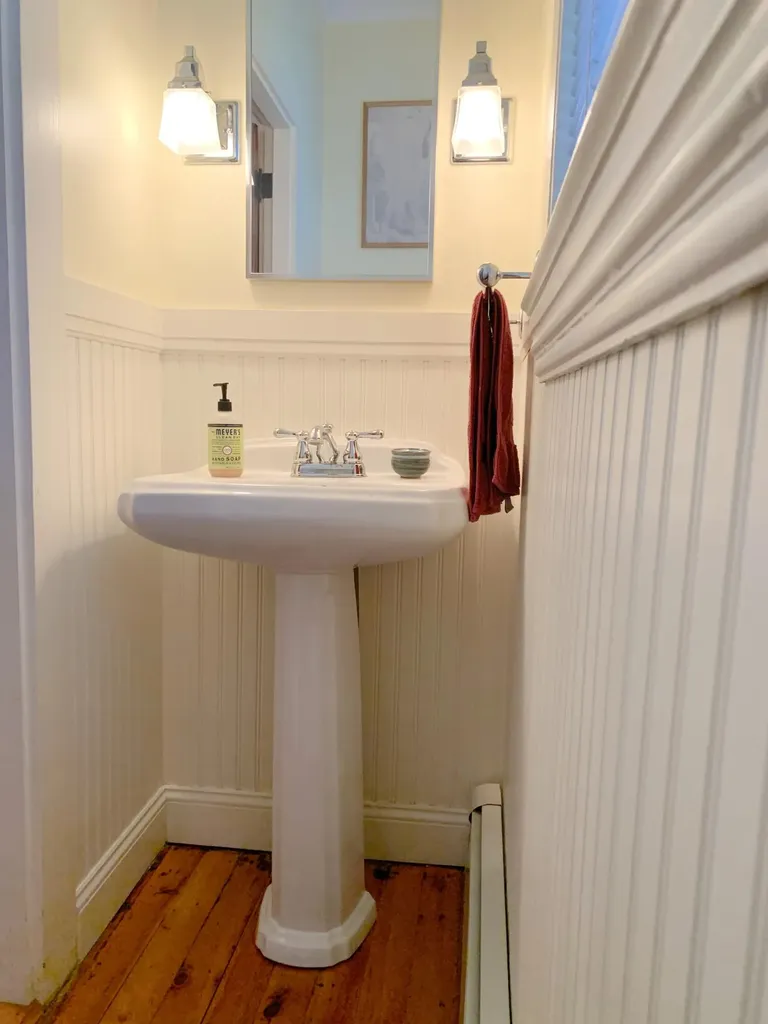 168 Davis Avenue Auburn ME 04210